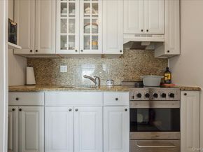 855 E Broadway 4G, Long Beach NY 11561