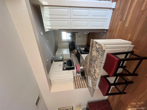 615 W Walnut Street, Long Beach NY 11561