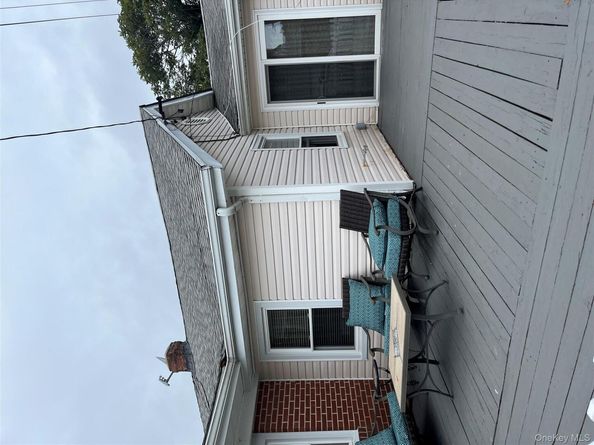 615 W Walnut Street, Long Beach NY 11561