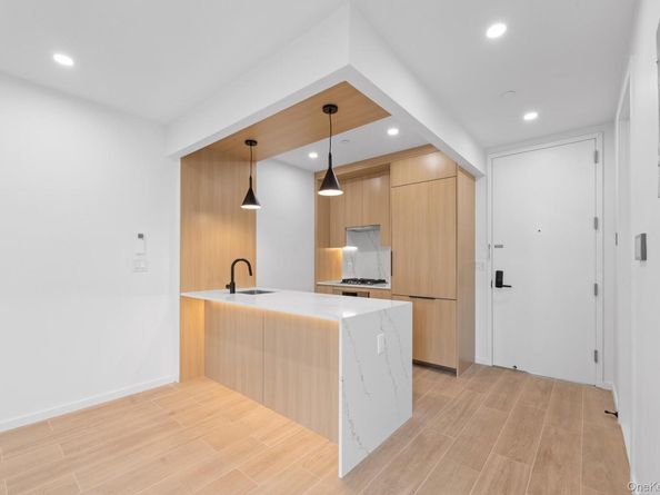 366 Harman Street 3R, Brooklyn NY 11237