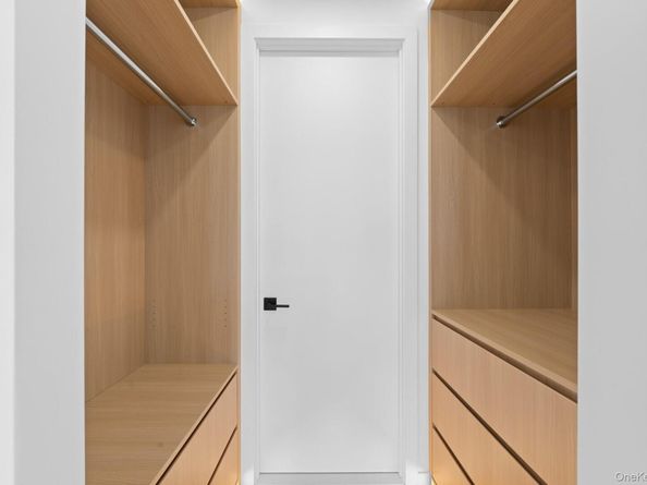 366 Harman Street 3R, Brooklyn NY 11237