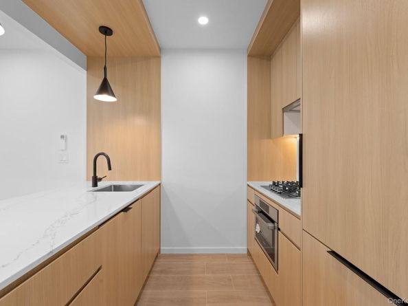 366 Harman Street 3R, Brooklyn NY 11237