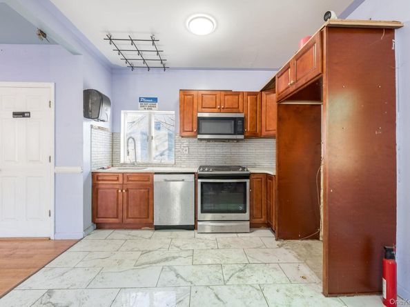 2214 Hermany Avenue, Bronx NY 10473