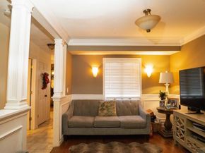 4 Galaxie Lane, Selden NY 11784