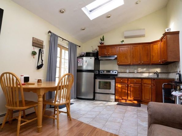 4 Galaxie Lane, Selden NY 11784