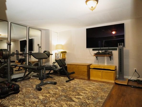 4 Galaxie Lane, Selden NY 11784