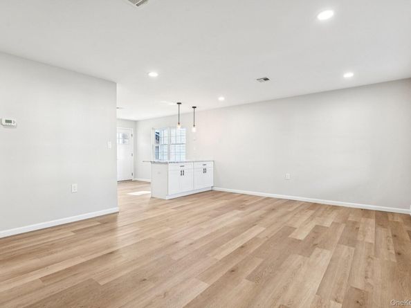 195 Canterbury Drive, Ridge NY 11961