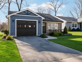 195 Canterbury Drive, Ridge NY 11961