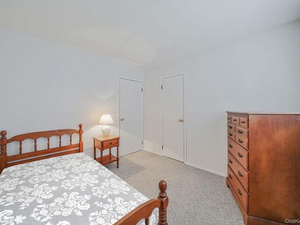 126 W 3rd Street, Deer Park NY 11729