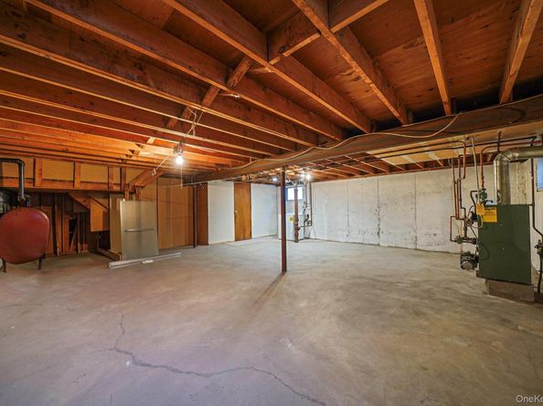 126 W 3rd Street, Deer Park NY 11729