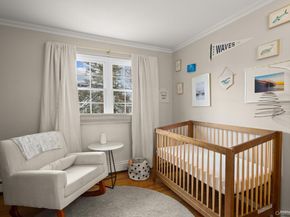 3 Kew Court, Huntington NY 11743