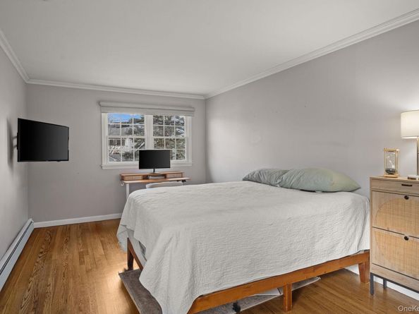 3 Kew Court, Huntington NY 11743