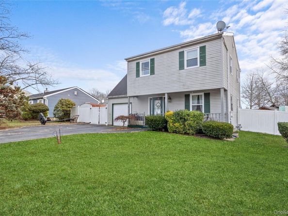 37 Okane Street, Central Islip NY 11722