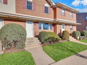 815 Franklin Avenue 4, Franklin Square NY 11010