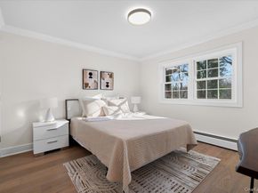 27 Valley Avenue, Locust Valley NY 11560