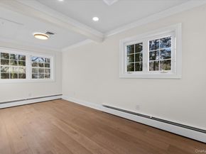 27 Valley Avenue, Locust Valley NY 11560