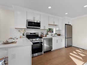 27 Valley Avenue, Locust Valley NY 11560