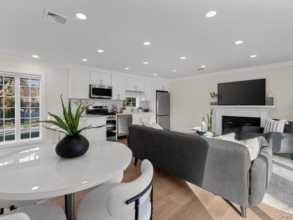 27 Valley Avenue, Locust Valley NY 11560