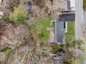 27 Valley Avenue, Locust Valley NY 11560