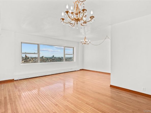 8 Fordham Hill Oval 16B, Bronx NY 10468