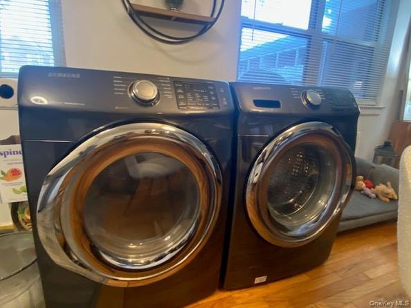 260-40 73rd. Avenue 1st floor, Glen Oaks NY 11004