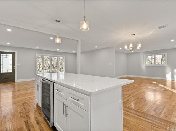 142 Crooked Hill Road, Huntington Station NY 11743