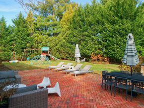 6 Flamingo Road, East Hills NY 11576