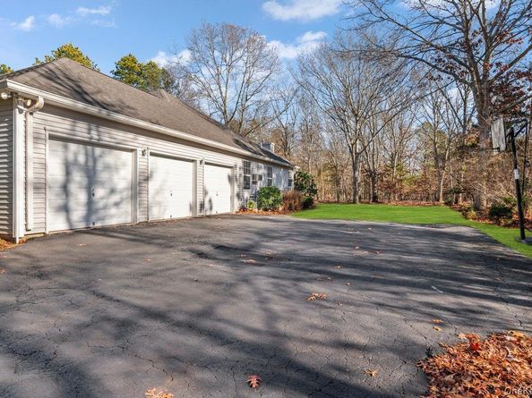 11 Moran Court, Manorville NY 11949