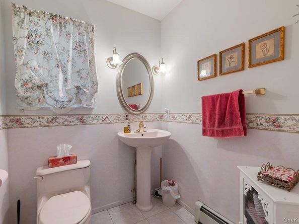 11 Moran Court, Manorville NY 11949