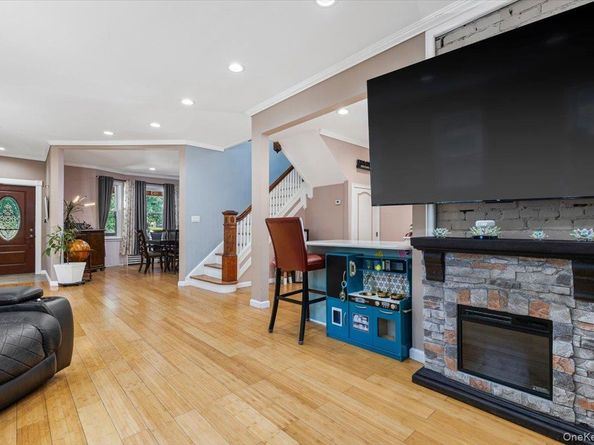 315 Seneca Avenue, Mount Vernon NY 10553