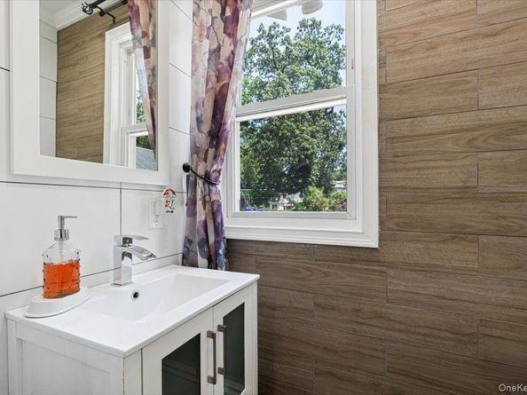 315 Seneca Avenue, Mount Vernon NY 10553