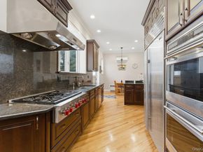 5 Cedar Lane, Glen Cove NY 11542