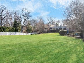 5 Cedar Lane, Glen Cove NY 11542