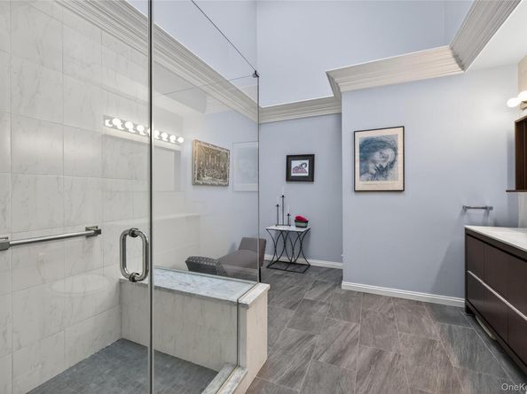 1 Parkridge Court, Huntington NY 11743