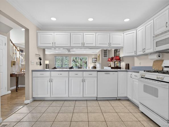 1 Parkridge Court, Huntington NY 11743