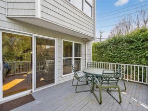 1 Parkridge Court, Huntington NY 11743