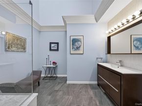 1 Parkridge Court, Huntington NY 11743