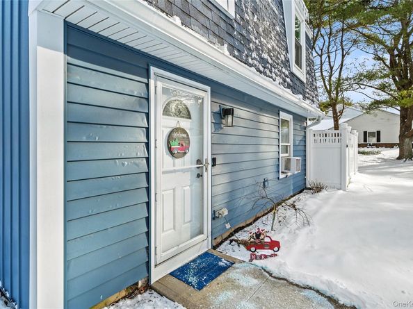 61 Federal Lane, Coram NY 11727