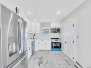 4 W Lido Prom, Lindenhurst NY 11757