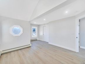 4 W Lido Prom, Lindenhurst NY 11757