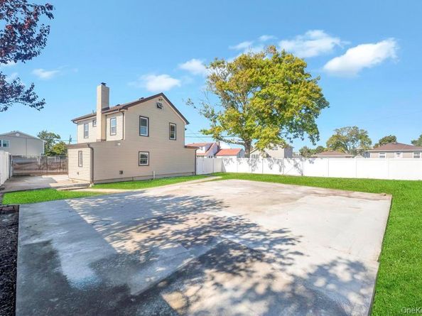 4 W Lido Prom, Lindenhurst NY 11757