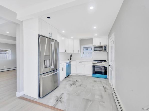 4 W Lido Prom, Lindenhurst NY 11757