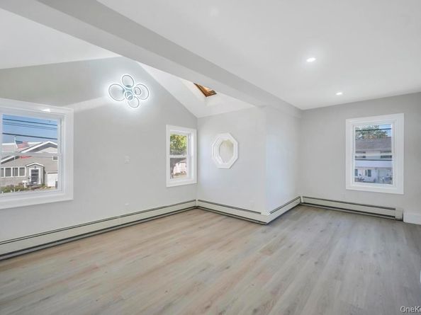 4 W Lido Prom, Lindenhurst NY 11757