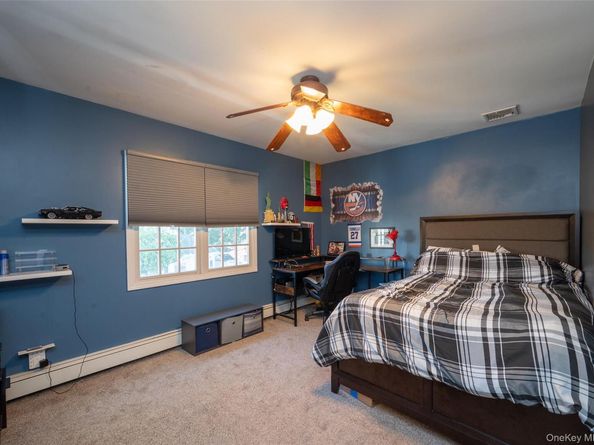 74 Broadway, Bethpage NY 11714