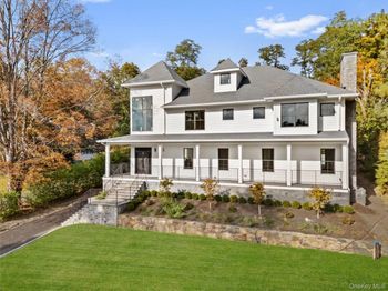 22 Whippoorwill Road E