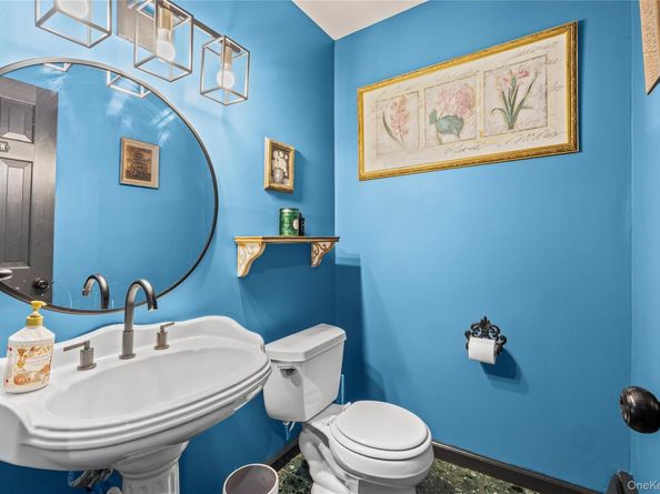 4 Model Court, Rocky Point NY 11778