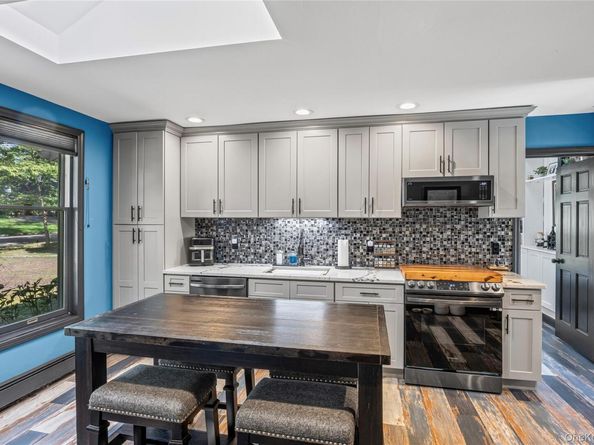 4 Model Court, Rocky Point NY 11778