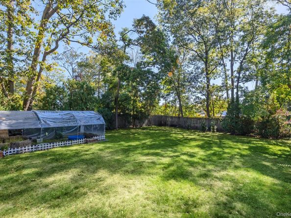 4 Model Court, Rocky Point NY 11778