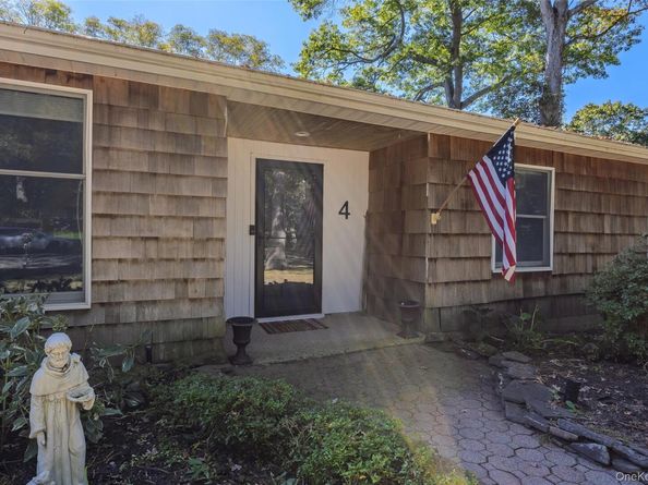4 Model Court, Rocky Point NY 11778