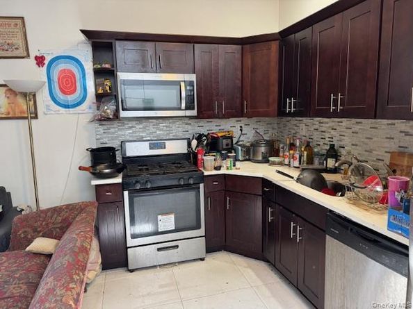 186 Howard Avenue, Brooklyn NY 11233